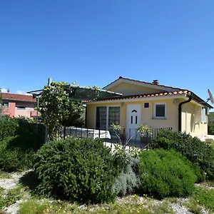 holiday-home-pere.primorje-gorskikotar.com/